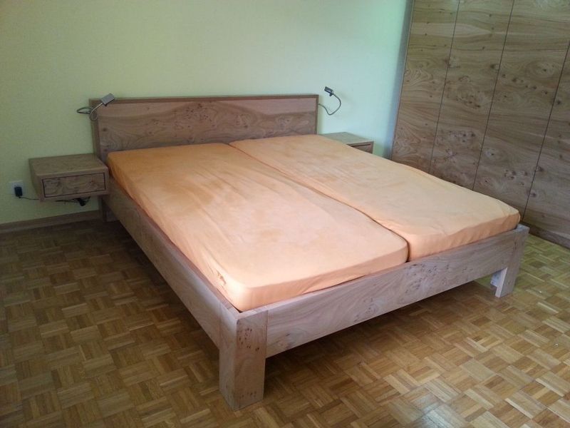 Wildhaber Schreinerei Bett, Massivholzbett