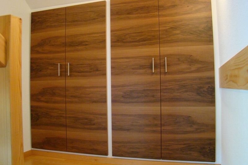 Wildhaber Schreinerei Massivholzschrank, Kleiderschrank