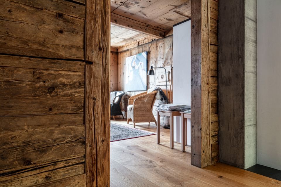 Möbel aus Holz von der Schreiner Pua GmbH