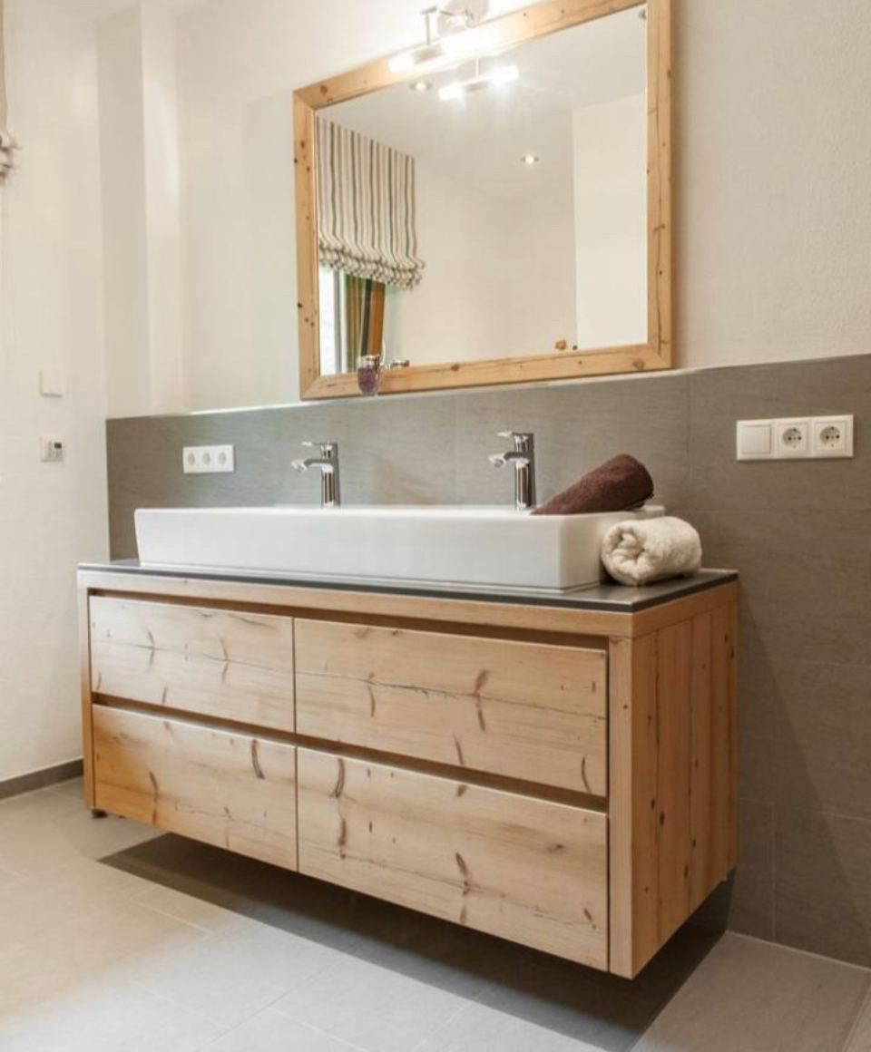 Möbel aus Holz von der Schreiner Pua GmbH