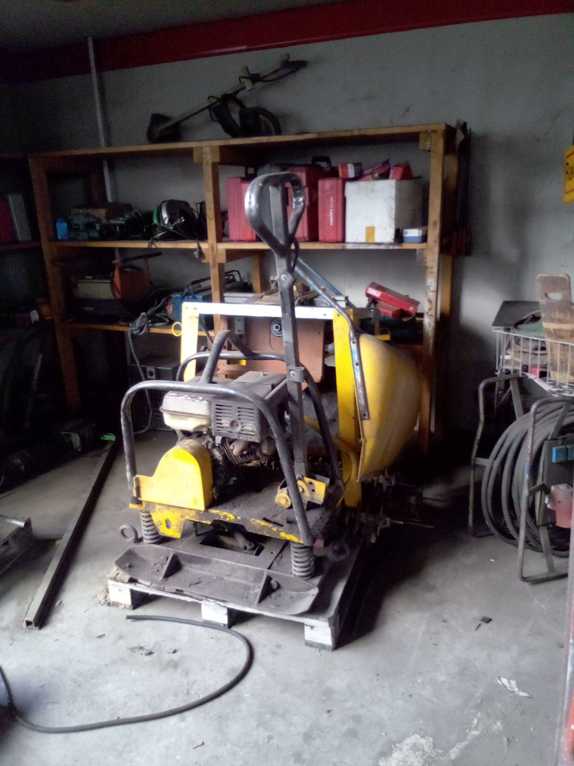 Huutokauppameklari Mikko Paavola