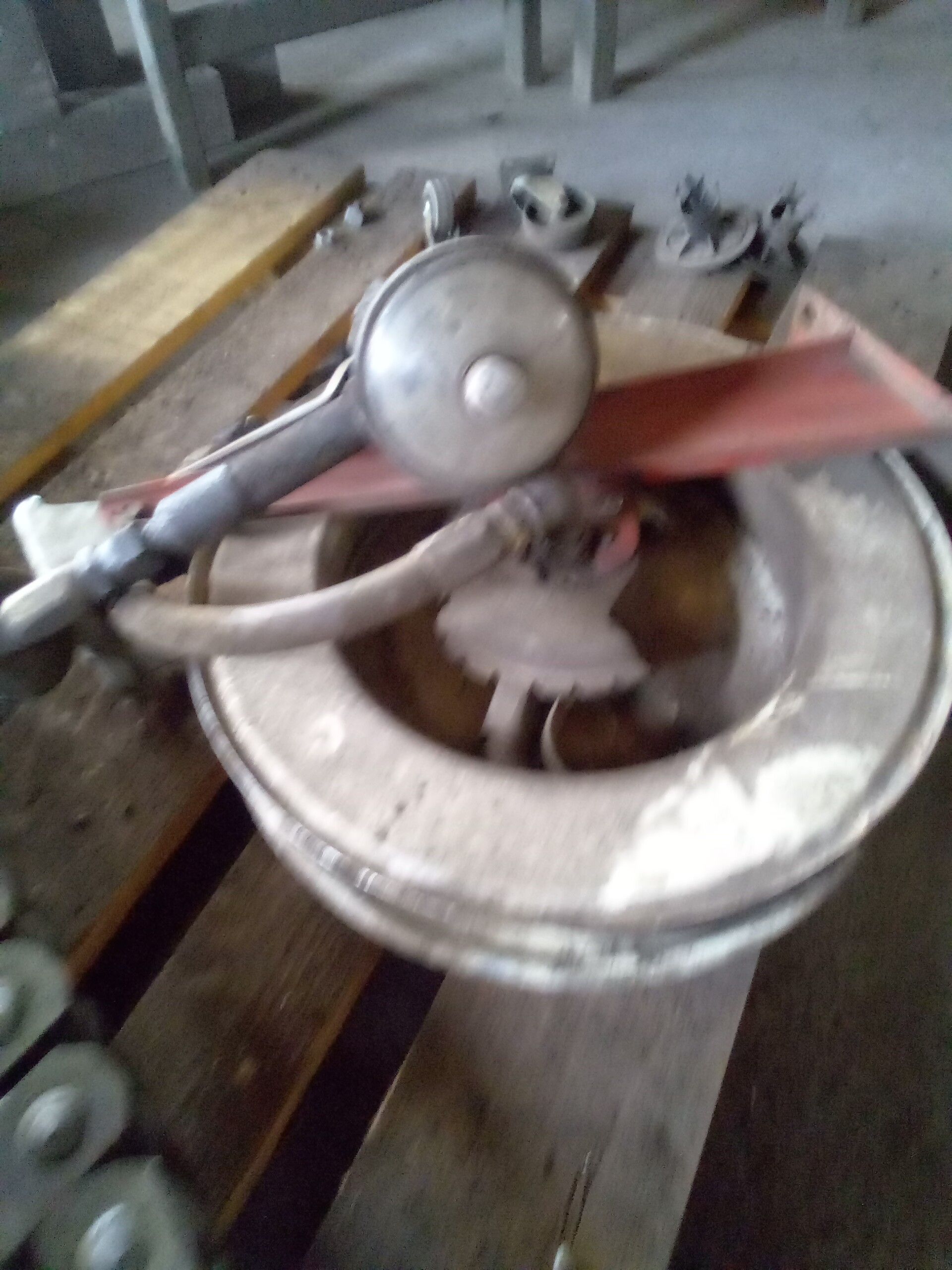 Huutokauppameklari Mikko Paavola