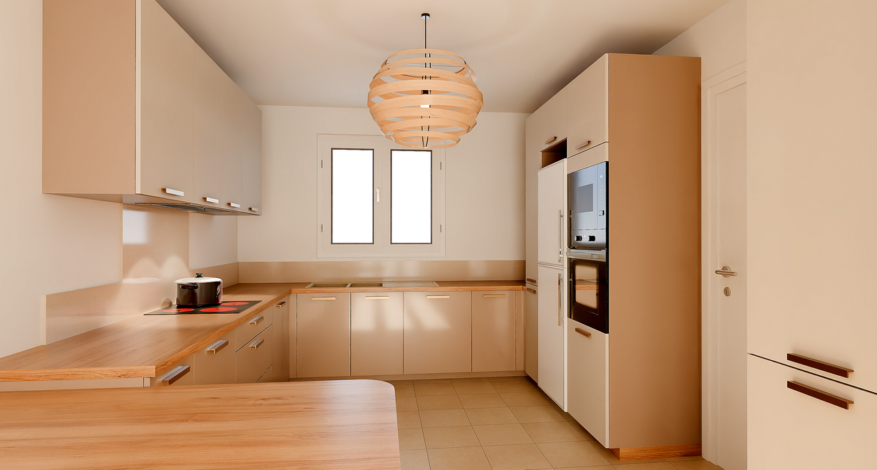 Une maison et un casque de chantier posés sur un plan architectural.