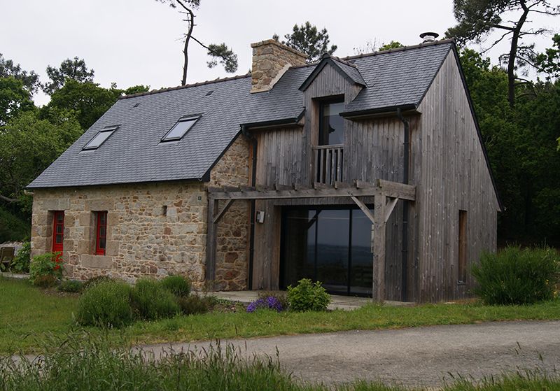 Extension de façade en bois