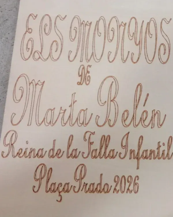 Cursive banner reading “Los favoritos de Martina Belén, Reina de la Falla Infantil, Plaza Padrós 2025”