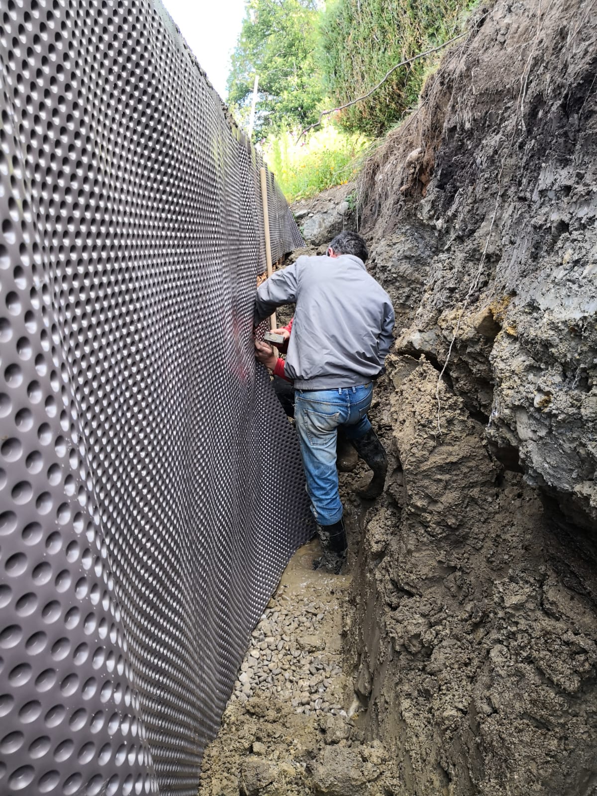 Mur de soutènement pour le terrain en pente