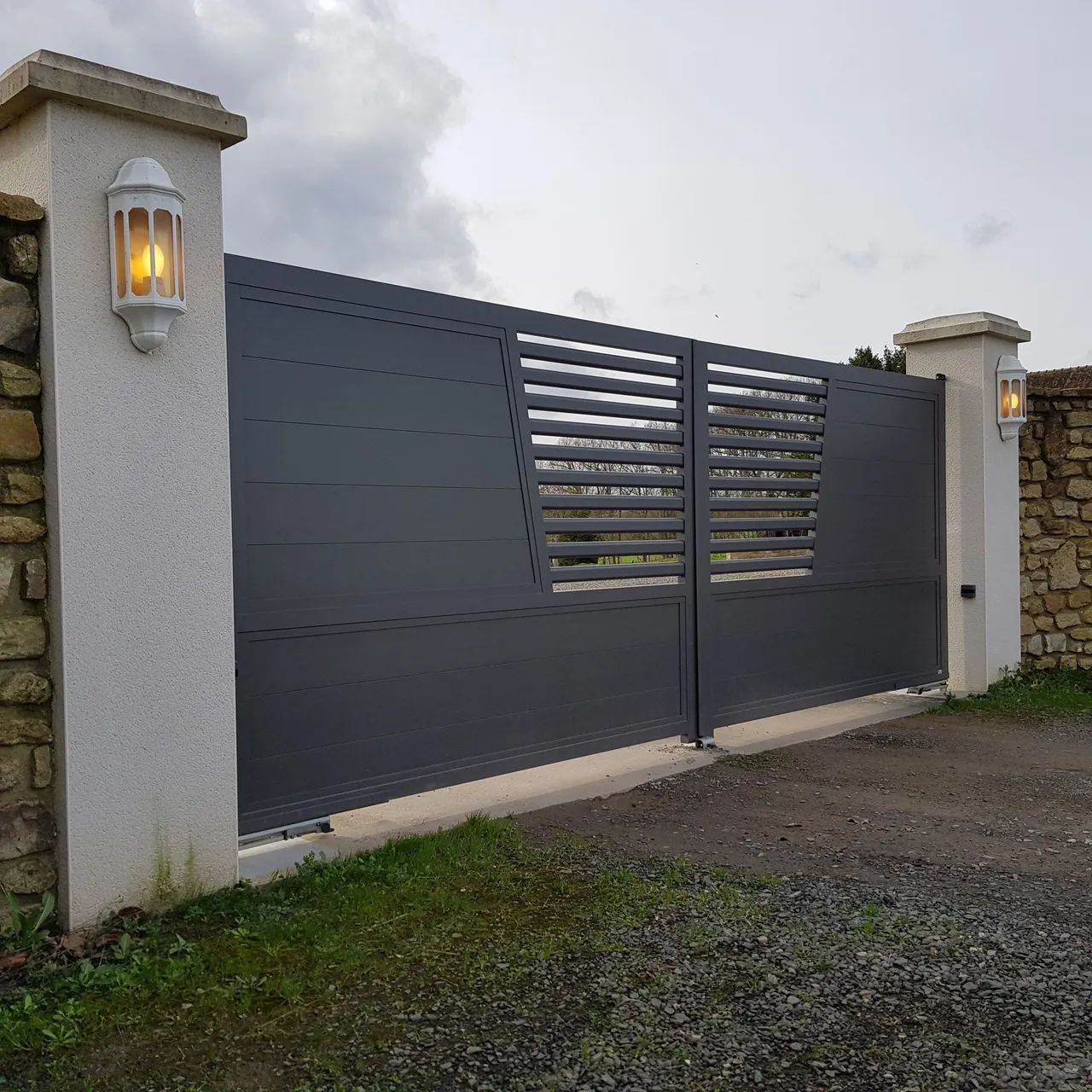 Portail CITY VILLA BREDOK de face