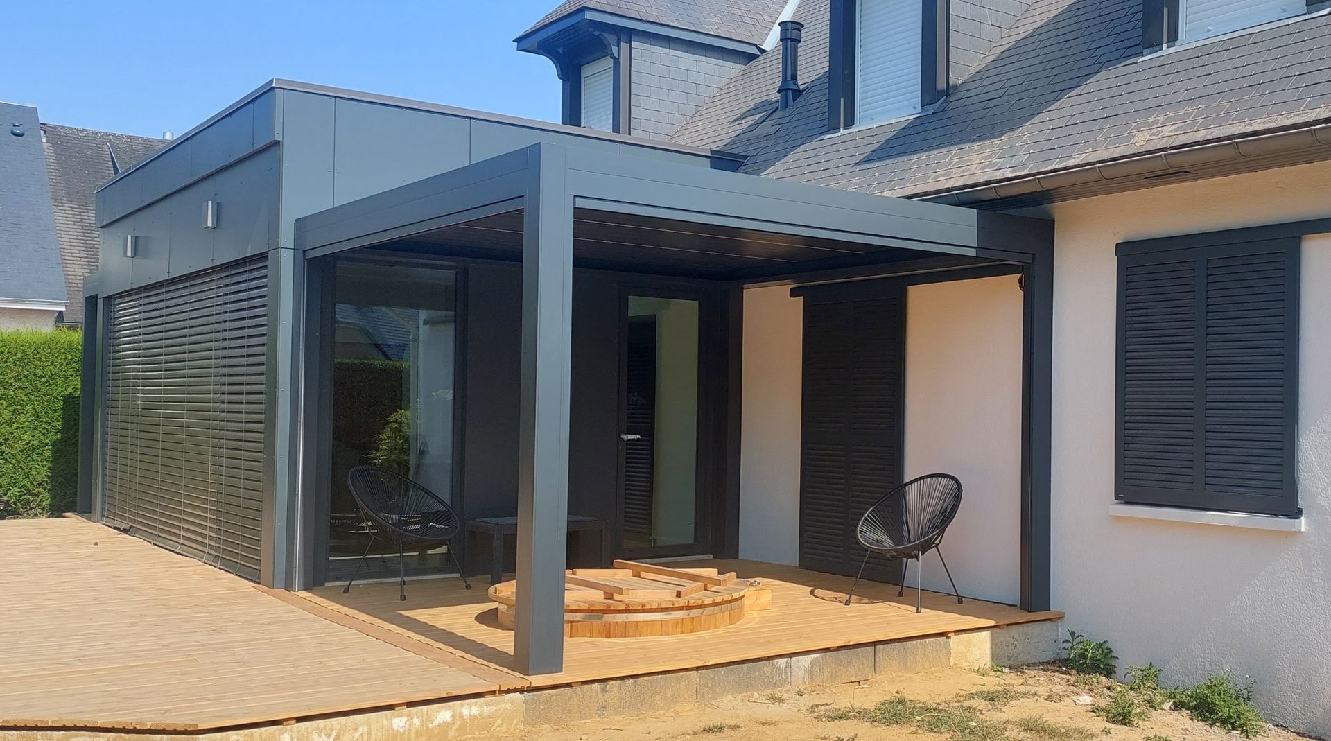 Pergola noire en aluminium