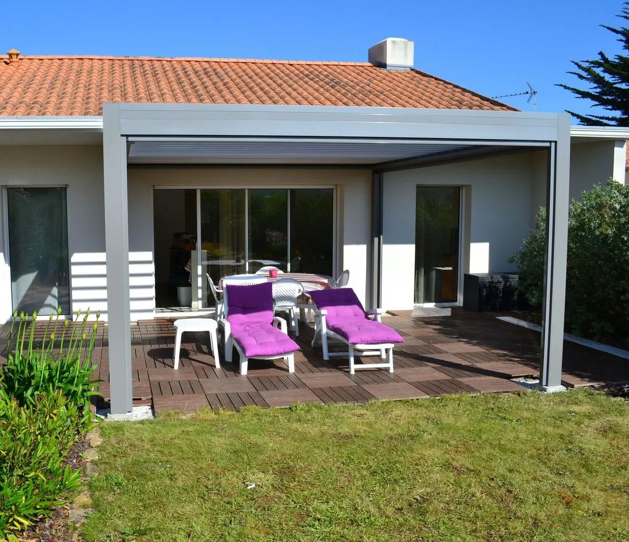 Pergola avec lames orientables MARQUISES de face