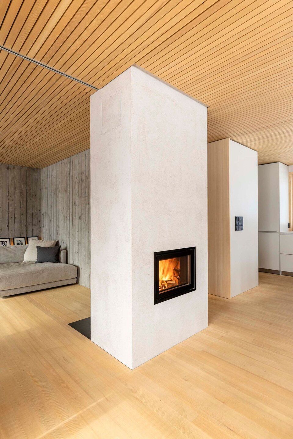 Speicherofen, Ofen Perlen, modern,  Wohnzimmer, weiss