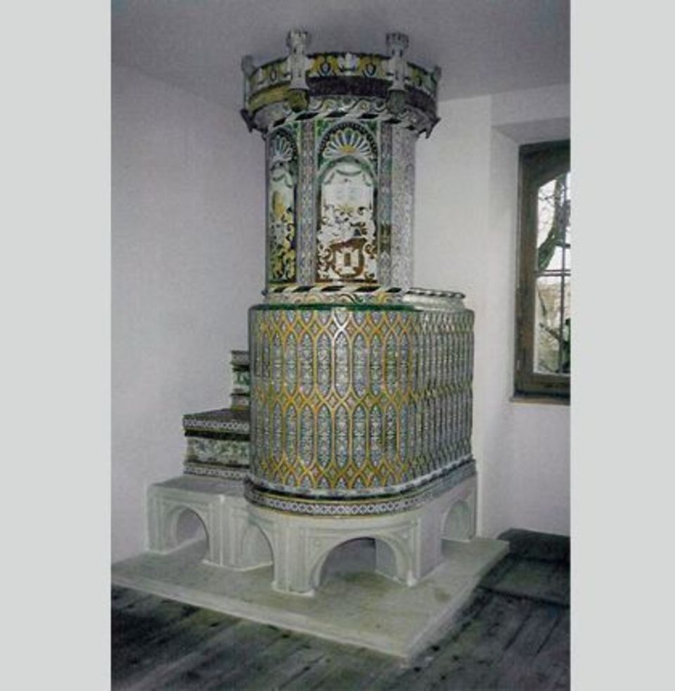 Historischer Kachelofen, Ofen Perlen, blau-weiss