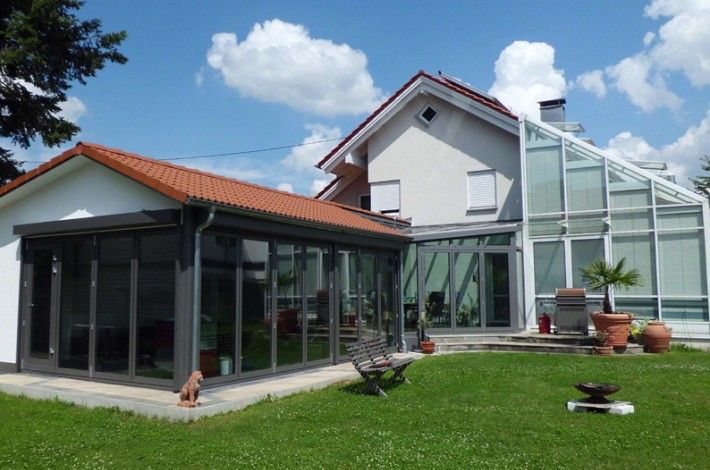 Haus mit Wintergarten