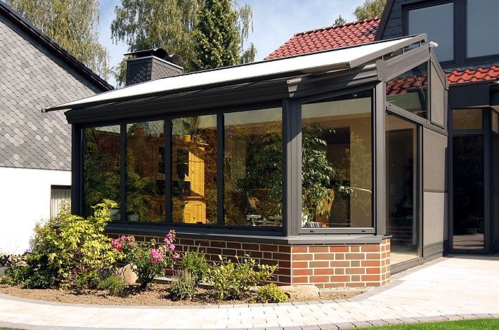 Wintergarten in Form einer Veranda