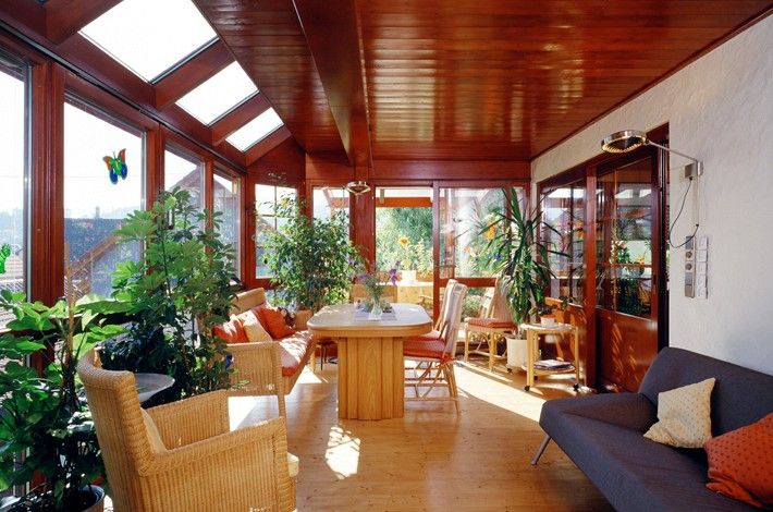 Wintergarten mit Schiebetüren