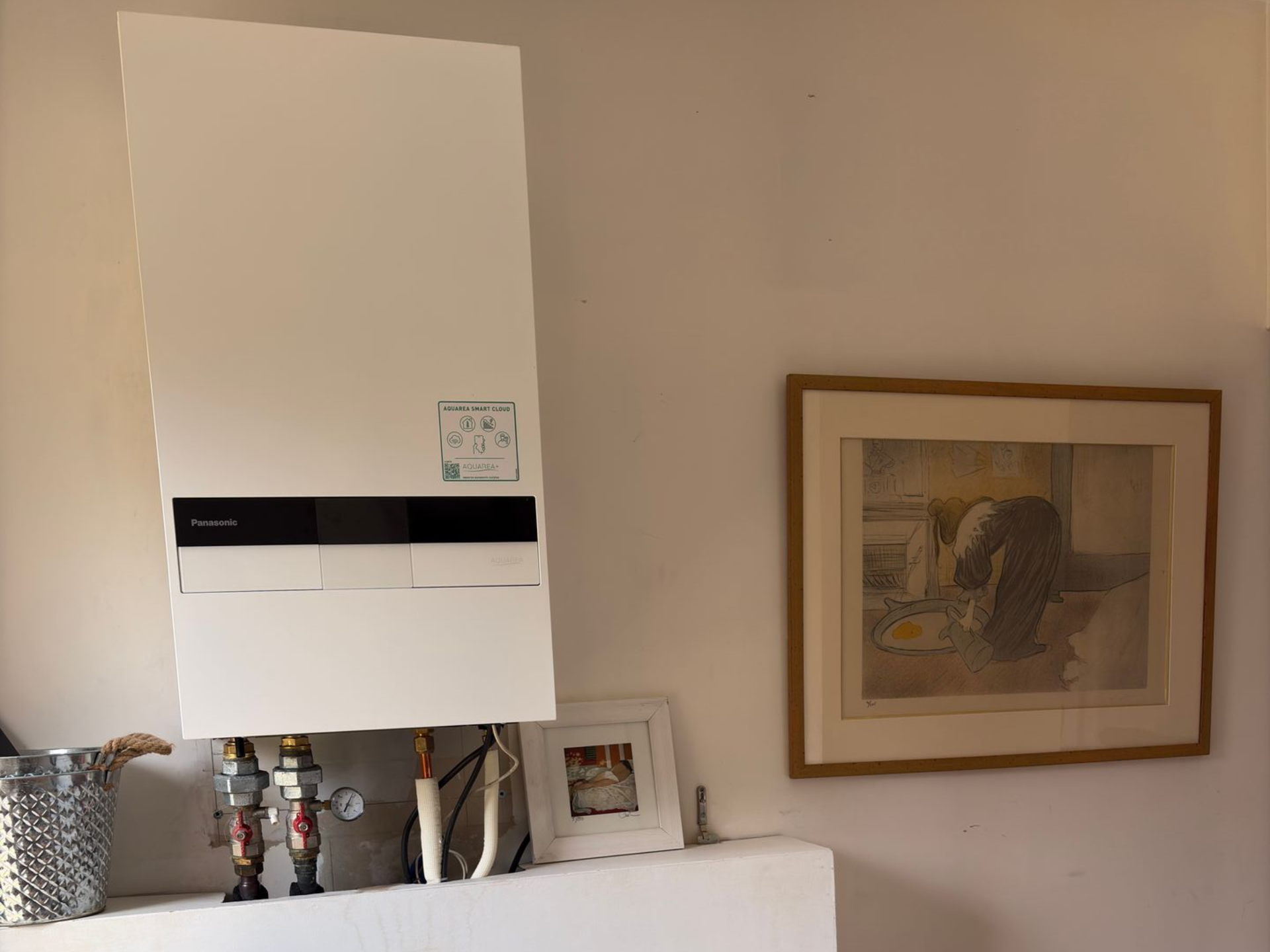 Deux unités de climatisation Fujitsu Atlantic fixées au mur.