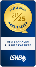 Ein goldenes Abzeichen mit der Jahreszahl 2025 darauf