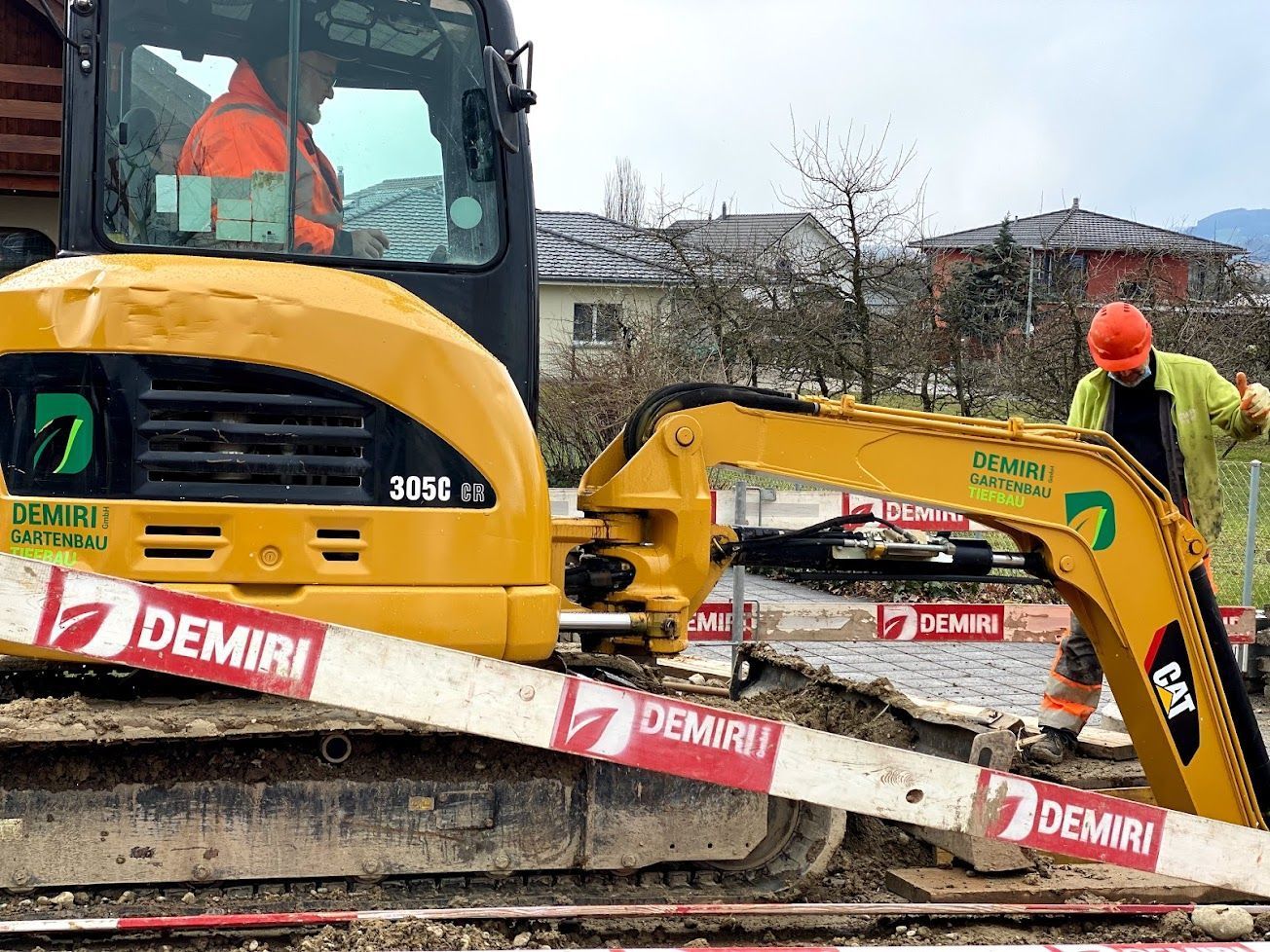 Tiefbau & Belagsarbeiten - Demiri Gartenbau GmbH - Dübendorf