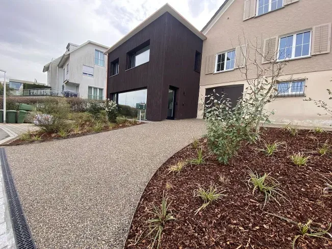 Gartenpflege & Bepflanzungen - Demiri Gartenbau GmbH - Dübendorf