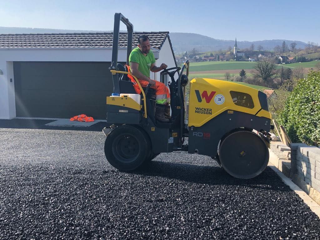 Tiefbau & Belagsarbeiten - Demiri Gartenbau GmbH - Dübendorf