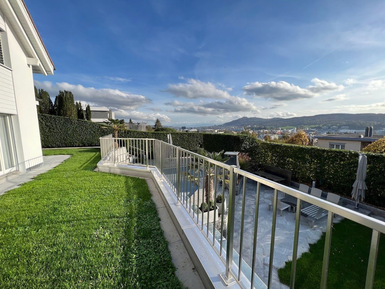 Gartenpflege & Bepflanzungen - Demiri Gartenbau GmbH - Dübendorf