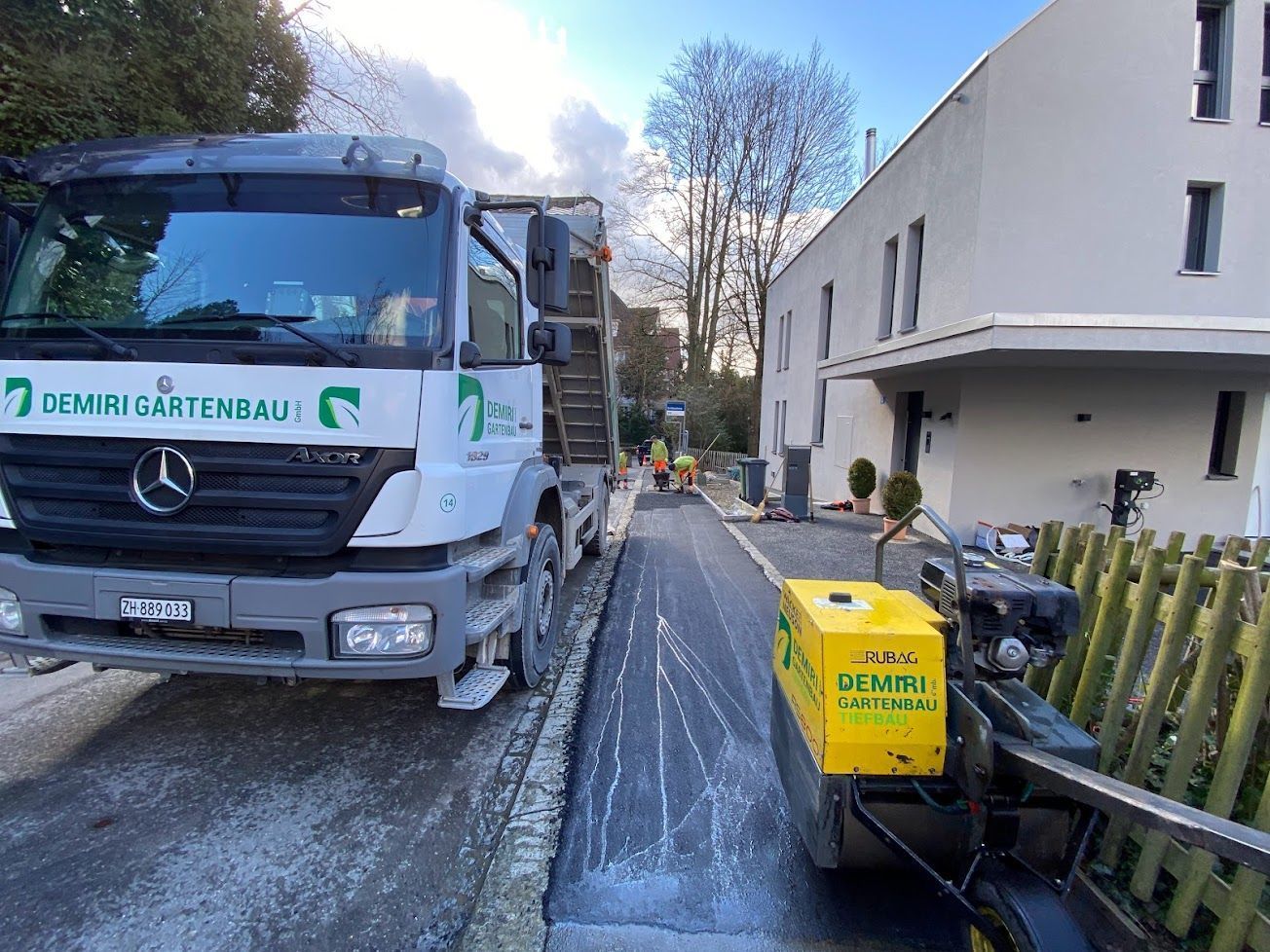 Tiefbau & Belagsarbeiten - Demiri Gartenbau GmbH - Dübendorf