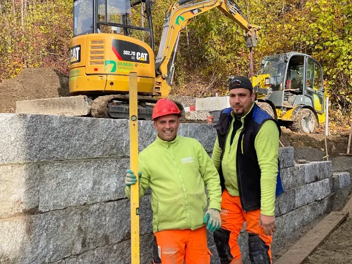 Gartenpflege & Bepflanzungen - Demiri Gartenbau GmbH - Dübendorf