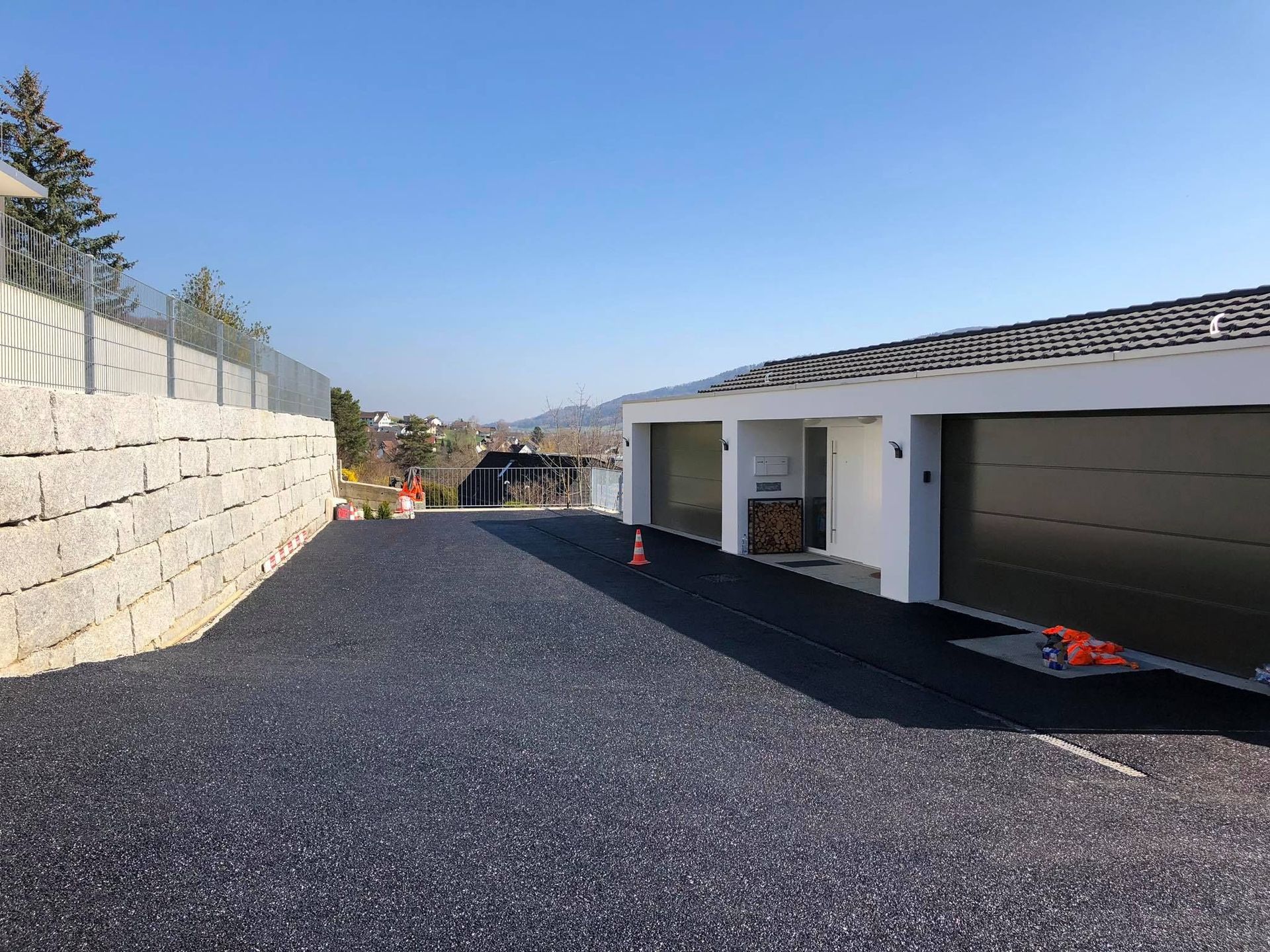 Tiefbau & Belagsarbeiten - Demiri Gartenbau GmbH - Dübendorf