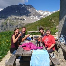 Partenaire Remointse du plan, Famille Jérémie BARRAS, vue sur le Mont - Bonvin
