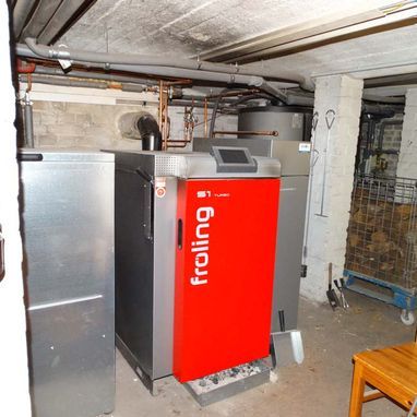 Schwarz-rote Maschine