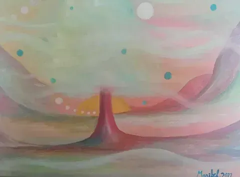 Es una pintura de un árbol con una puesta de sol al fondo.