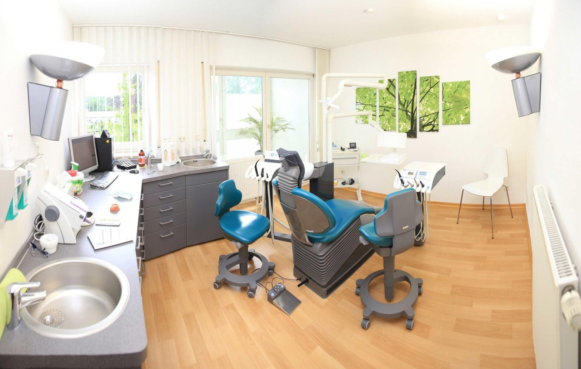 Zahnarztpraxis Köllner Behandlungszimmer