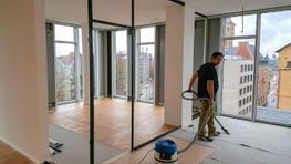 Unsere Unterhaltsreiniger arbeiten in einem Haus in Düsseldorf.