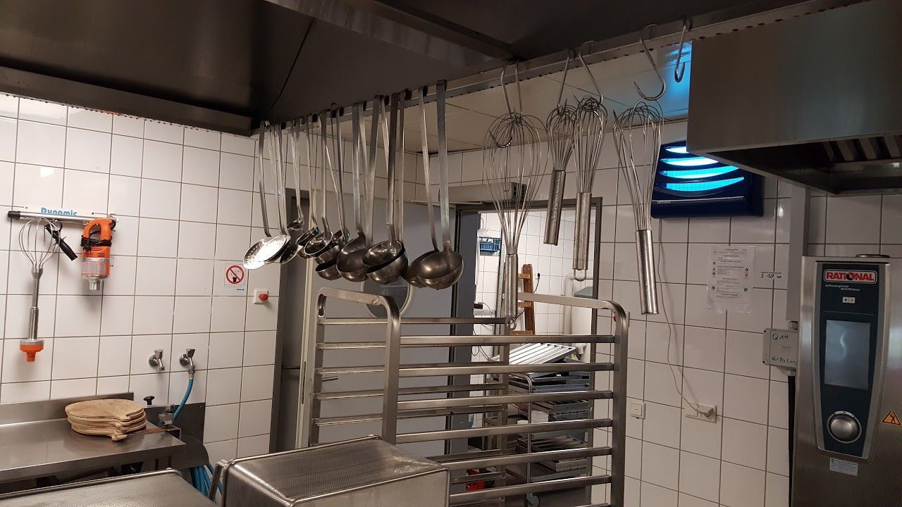 Grossküchenreinigung