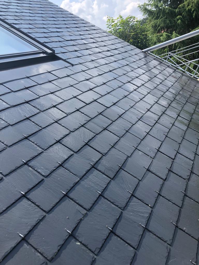 Toile en ardoise sur toiture