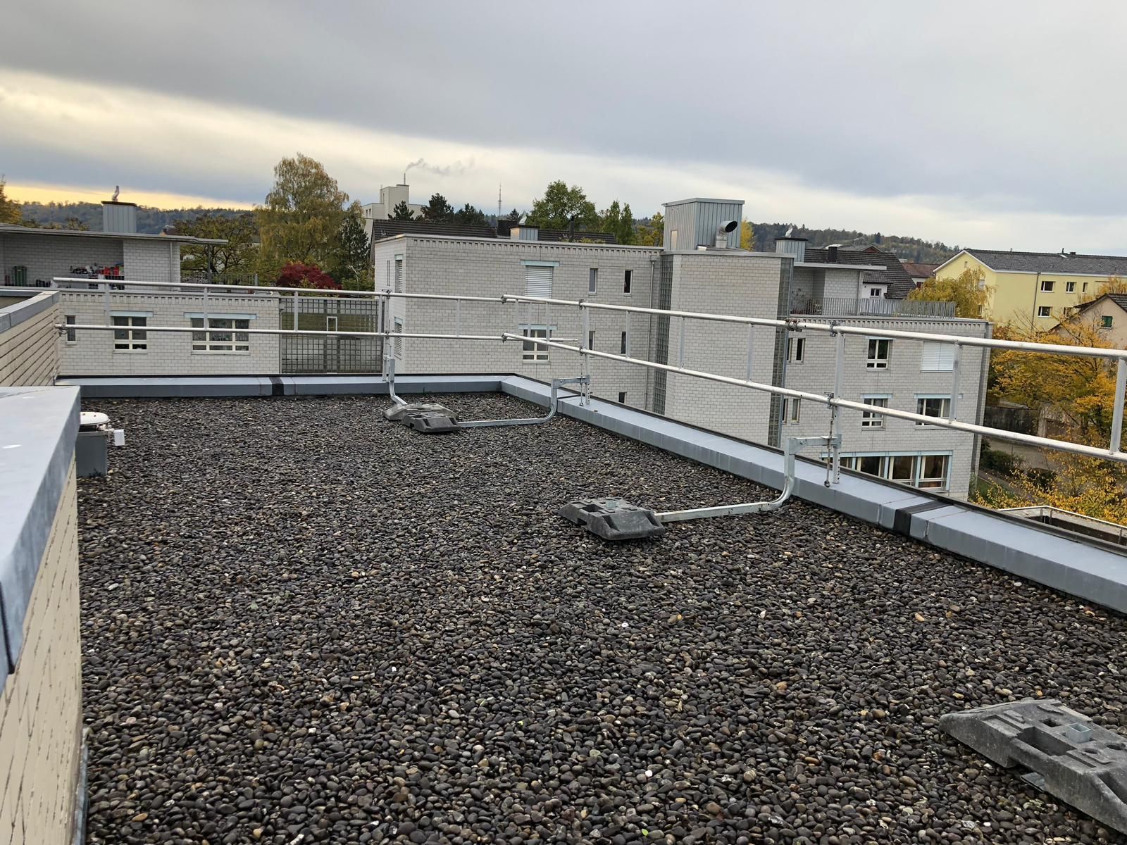 Flachdachgeländer - PEBA Gerüste AG – Schaffhausen