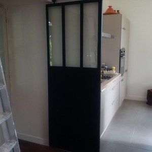 Porte coulissante en acier