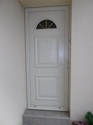 Porte en aluminium