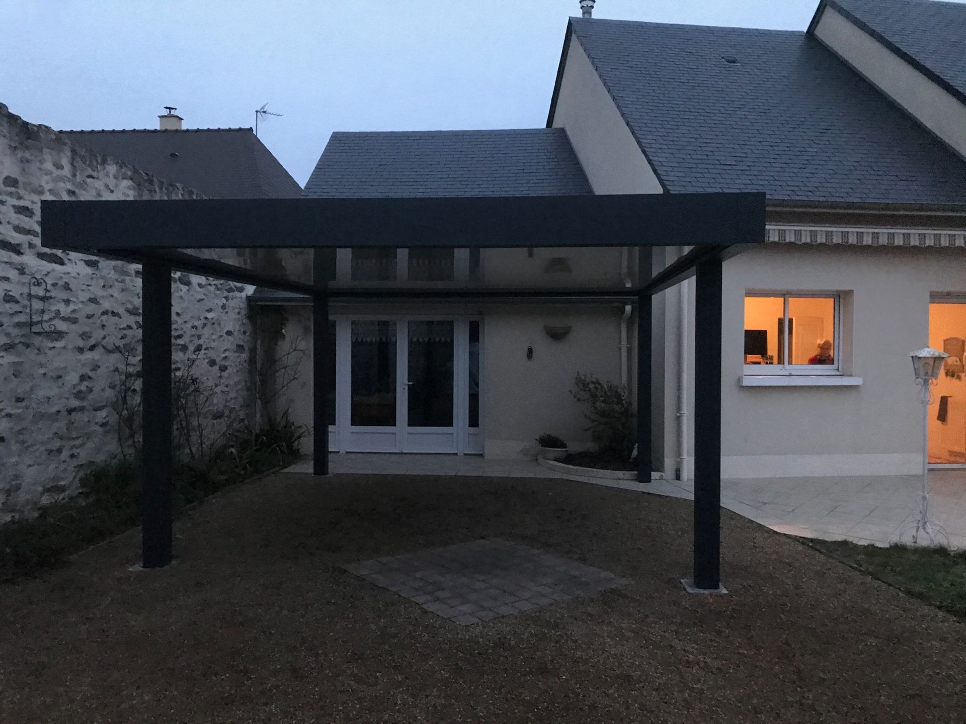 Pergola en aliminium avec toiture