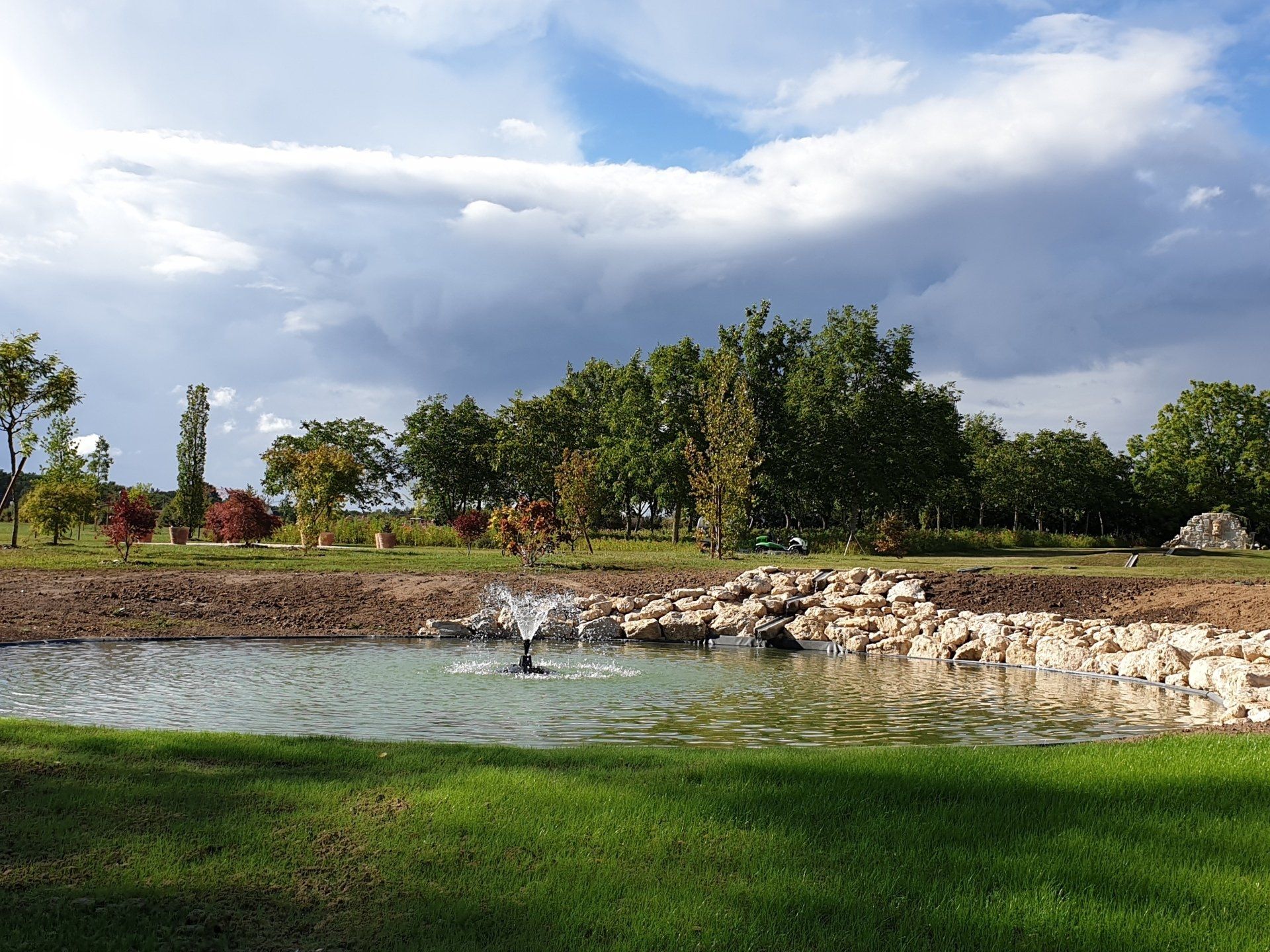 Bassin avec fontaine