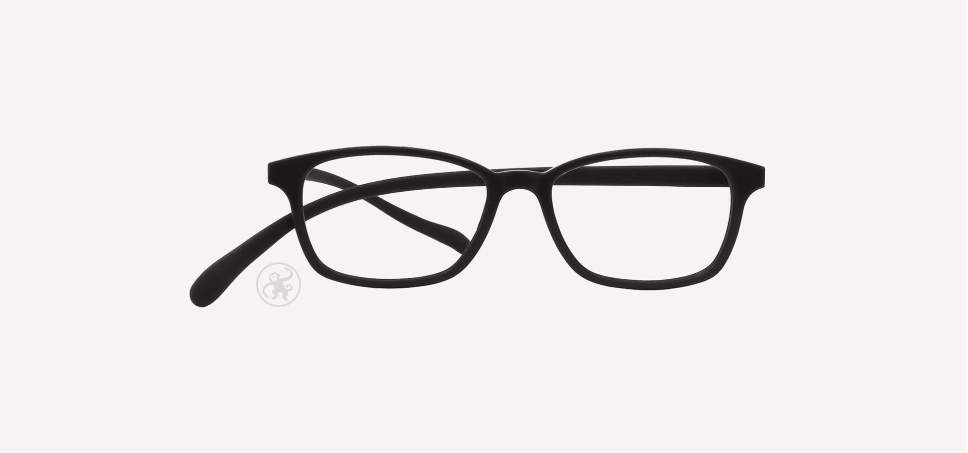 Schwarze Korrektionsbrille auf weißem Hintergrund.