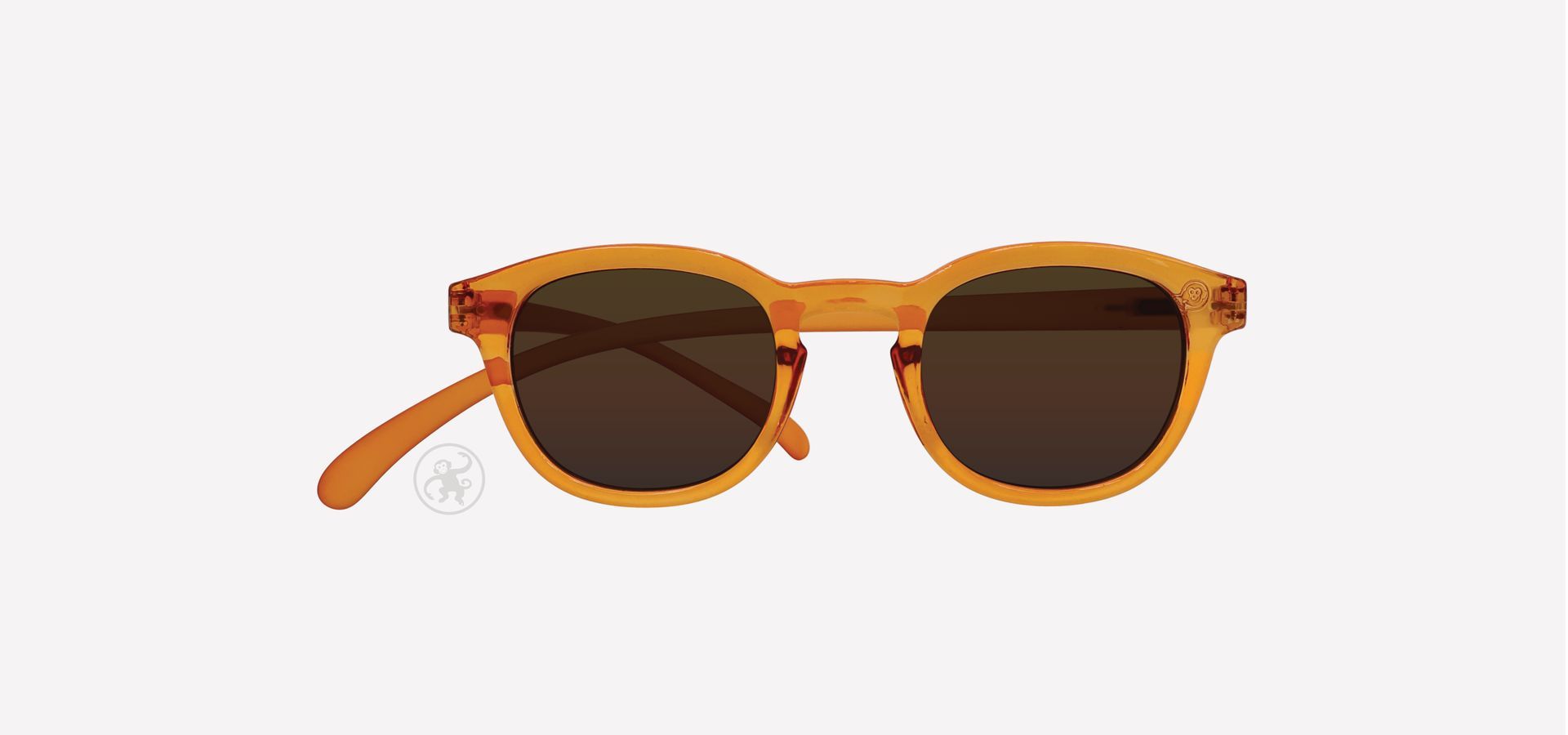 Papaya farbene Lesesonnenbrille von vorne auf hellem Hintergrund