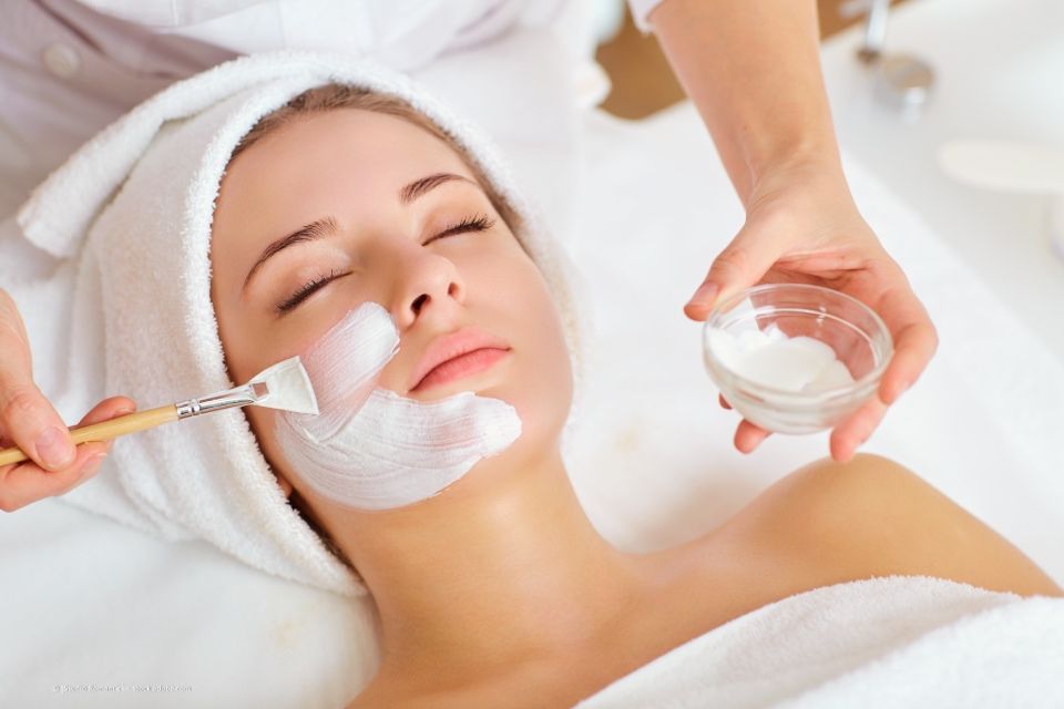 Gesichtsbehandlung