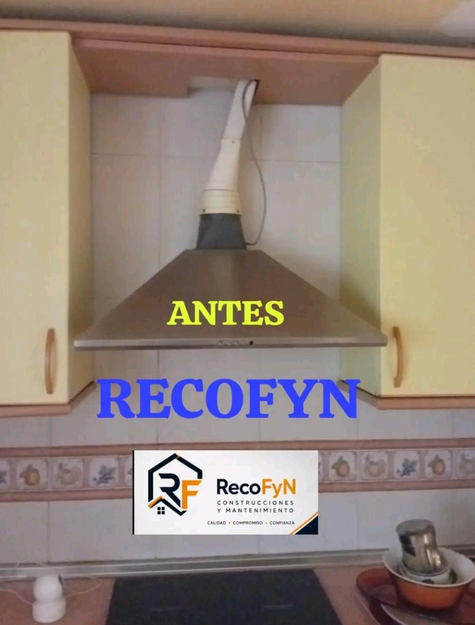 Campana extractora de pared de cocina con las etiquetas “ANTES” y “RECOFYN”, que se muestra encima de una estufa.
