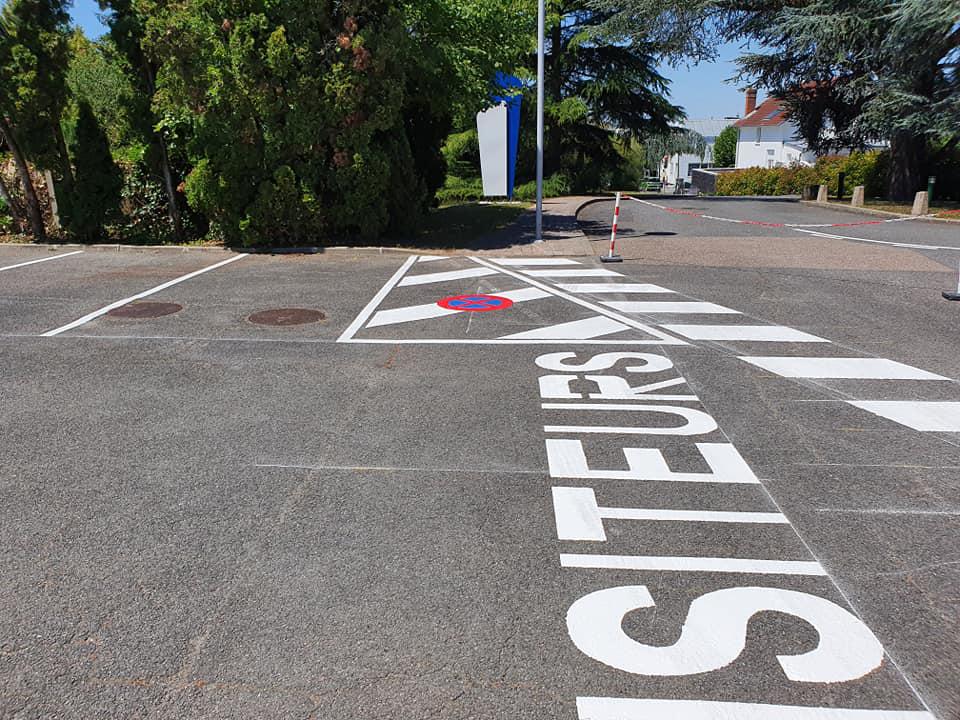 Marquage au sol visiteurs