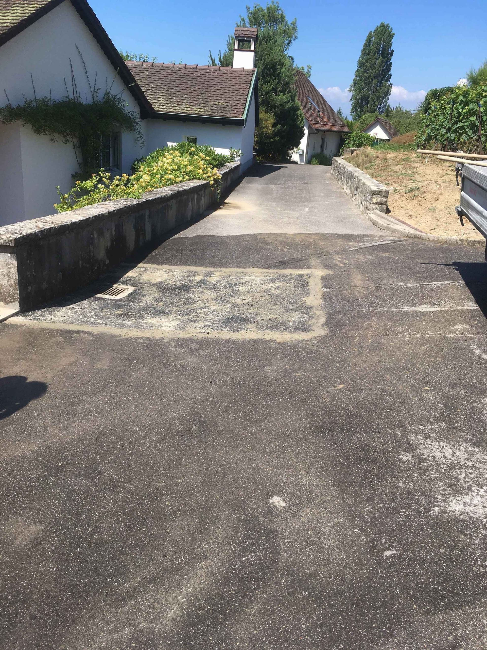 Jacques Freymond - maçonnerie - terrassement - carrelages - dalles - Belmont