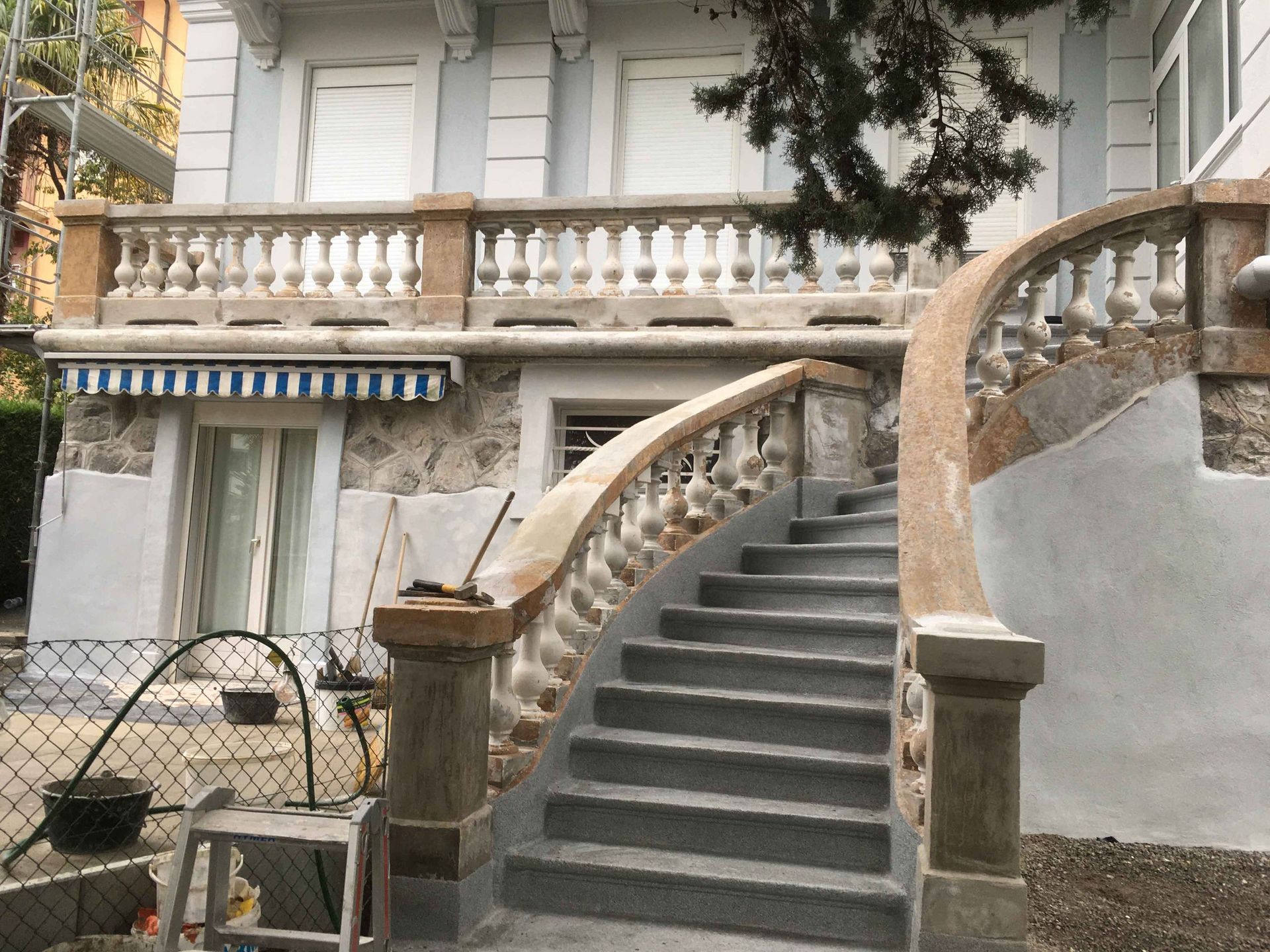 Jacques Freymond - maçonnerie - terrassement - carrelages - dalles - Belmont