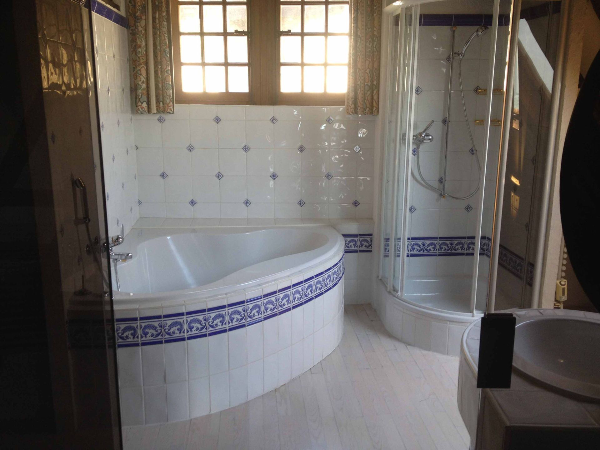 Jacques Freymond - maçonnerie - terrassement - carrelages - dalles - Belmont