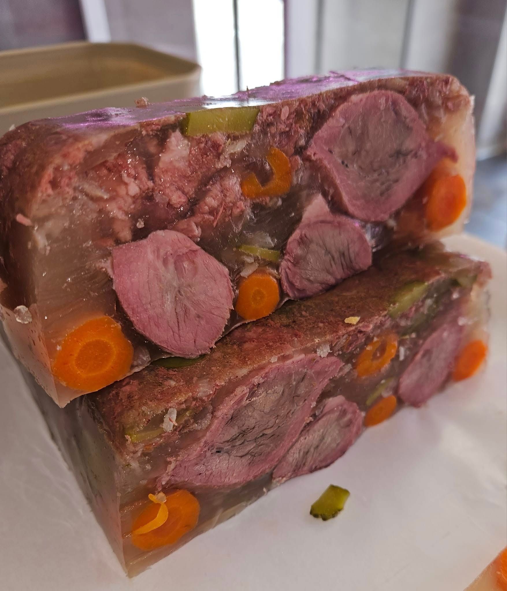 Des carottes et de la viande.