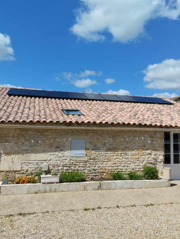 Installation panneaux photovoltaïques 9kwc-Gîtes - Gémozac 17260