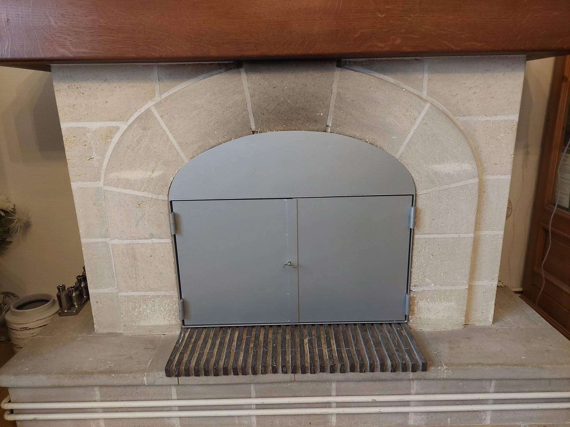 Porte d'insert de cheminée